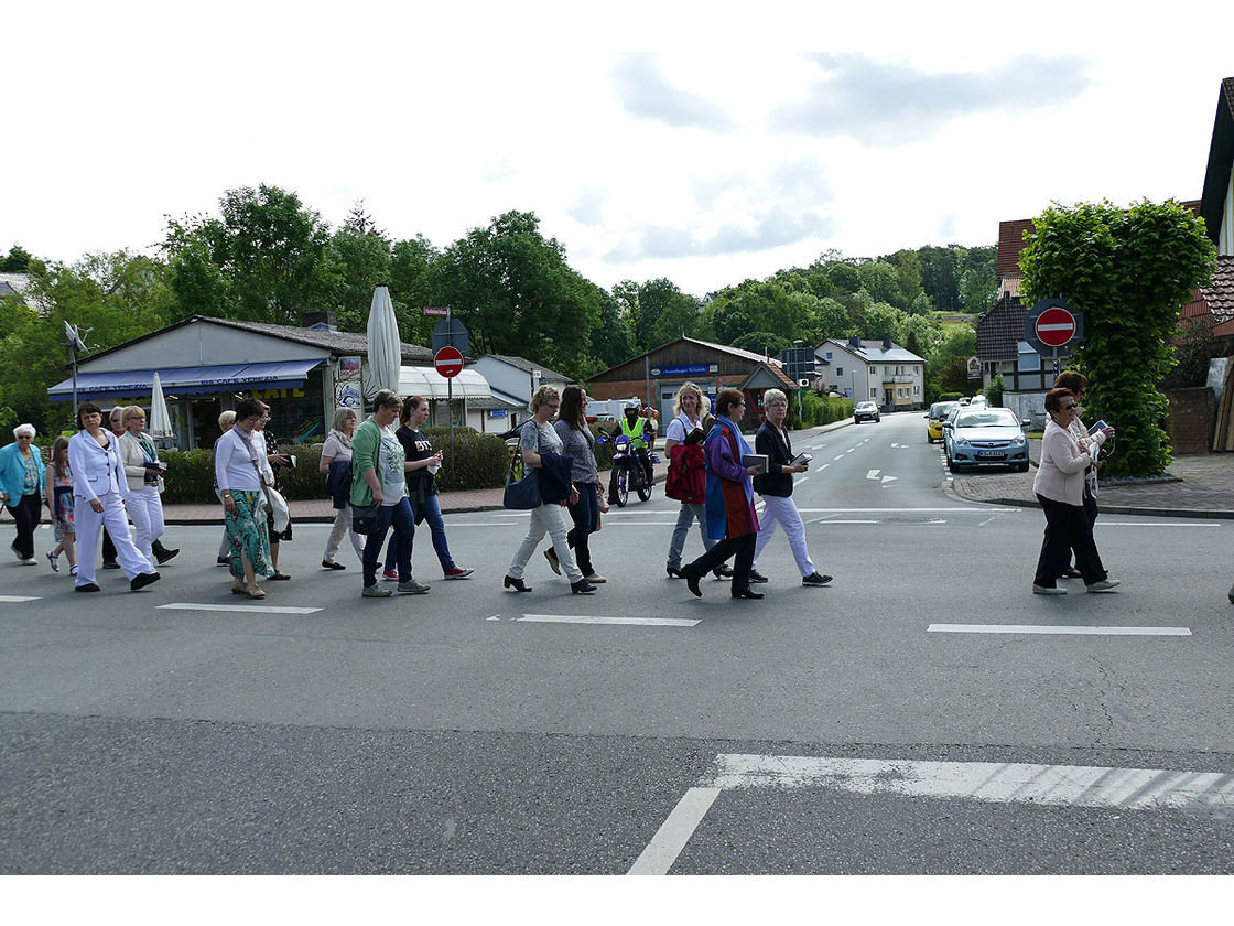 Bittprozession am Pfingstmontag (Foto: Karl-Franz Thiede)